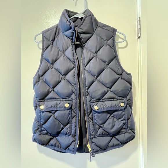 Jcrew navy puffy vest with gold elements - Picture 3 of 6